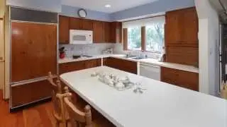 7 Williamsburg Road 63141 - Monschein Team - For Sale