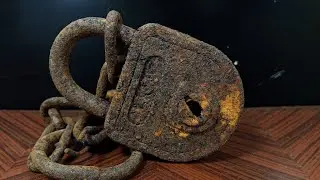 Restoration of a rusty lock from 1921