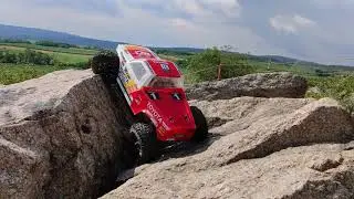 Flatgekko based Capra Build aka 'Capretta' playing with a TRX-4 in Retz
