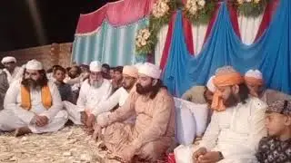 اس دل وچ یار دی صورت نوں بت خانے وانگ سجا بیٹھے۔۔