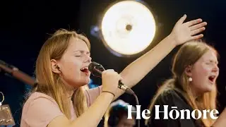 He Hōnore | Worship Moment | Grace Vineyard Music