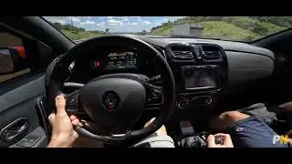Sandero RS acelerando