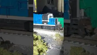 Ho scale GP9 duo in good light