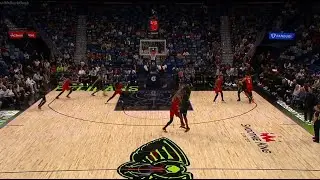 Derik Queen lobs it from the logo to Trey Murphy III for the alley-oop dunk!