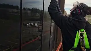 Window Cleaning in Action at JCPenney 🚧🧼