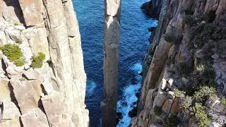 Climbing in Tasmania //Totem Pole/Cape Raoul/The Moai