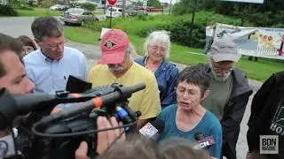 After Quebec oil explosion, activists protest outside rail headquarters in Hermon