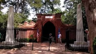 George Washington's Tomb in Mount Vernon, Virginia