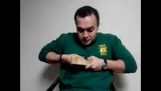 Kevin Estela Demonstrates 10 Knife Grips for Bushcraft and Survival Training