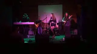 Cassandra Elese performing Addiction