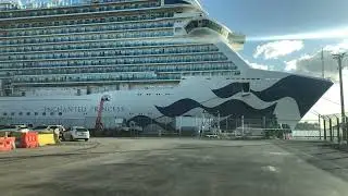 Passenger goes off on shuttle driver because her mother cannot board the shuttle, canceled+refunded