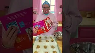 Salted Malted Chocolate Chip Cookies have entered the chat 👀 @AlixTraeger  #chocolatechipcookies
