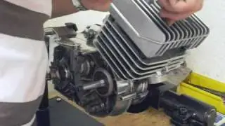 Montage des Zylinder am Simson Motor S51