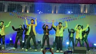 Group Dance in office family function 🥳 || #dance #corporate #explore 