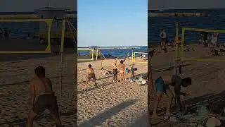 Beach Volleyball In Barcelona #youtubeshorts #shortsfeed #barcelona #spain #catalunya #shorts #short