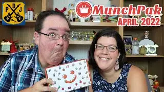 MunchPak Mini Snack Box - April 2022 Unboxing & Taste Test - Good Thing We Have A Book! - ParoDeeJay