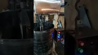 Batch Mixer with hydraulic lifting