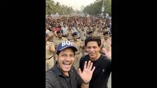 Sarukh khan with selfie public reaction #shorts #reels #viral