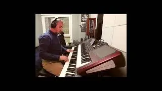 &Delta;&omicron;&kappa;&iota;&mu;ά&zeta;&omicron;&nu;&tau;&alpha;&sigmaf; &tau;&omicron; &nu;έ&omicron; &mu;&omicron;&upsilon; Studiologic SL88 Grand &sigma;&alpha;&nu; midi controller &gamma;&iota;&alpha; &tau;&omicron; &beta;&alpha;&sigma;&iota;&kappa;ό &mu;&omicron;&upsilon; &alpha;&rho;&mu;ό&nu;&iota;&omicron; (Korg).