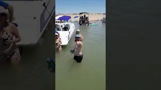 Havasu was on another level this weekend 🔥🚤Pirates Cove looked like spring break met a boat show!