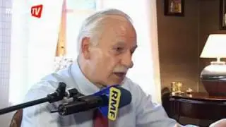 Andrzej Olechowski: Polacy jak dziecko, kt&oacute;re wkłada ręce do ognia