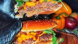 Супер бургер в горах🤤! Очень сочный! #instagram z.dzansol #бургер #еданаприроде #готовимнакостре