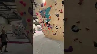 Spiced up this soft v7 from the new feature wall set today 💥🧗