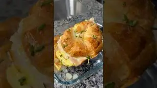 Best breakfast croissant in the world #breakfastsandwich #fyp #croissant