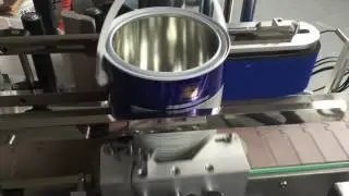 Aluminium tin cans self adhesive labeling machine