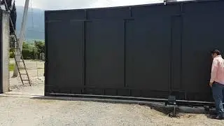 Puerta Corrediza con Motor AccessPRO