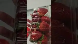 Amazon com  Customer reviews  Strawberries, 1 Lb #amazon #review #ukraine #usaamazon #productreview
