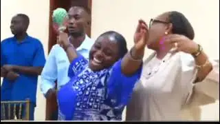 Oluwalonibisi live at Prevailing Glory Prayer Ministry (Hossana Monday)