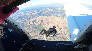 Skydiving | Holister Skydive | Nick vs Nutan | 8000ft dive | Adventure Sports