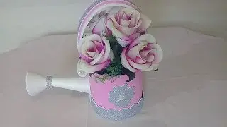 Regador feito com lata é E.V.A