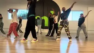 702 &lsquo;Steelo&rsquo; ~ class by Derrell Bullock 