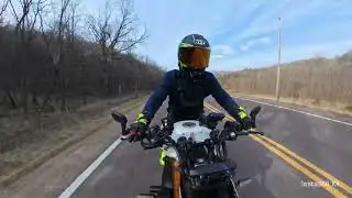 Mt09 SP Rider Trying The XSR900