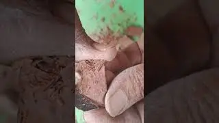 Red broken slate pencil wet cleaning