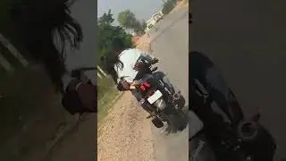 Indian Lovers Riding in bike and hug and kiss video #trending #hot #viral Making Love #smooching