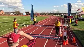 Женские университетские гонки на чемпионате NEPSTA Division 1 XC, Уотертаун, Коннектикут, 8 ноябр...