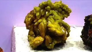 1884. piromorfit /pyromorphite