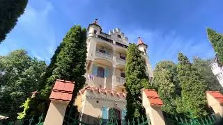 Villa Ritter (Hotel) & Russisch-orthodoxe Kirche St. Peter und Paul (1898, Wiedemann), Karlsbad