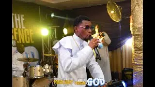 PRAISE TEAM