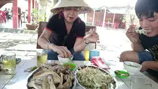 Đi Mỹ Tho ghé quán ông 5 trời đánh ăn đúng là  ..