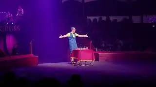 Fratellini Francesco « reprise cloches »,2023-2024 show « Éternel » Cirque Arlette Gruss.