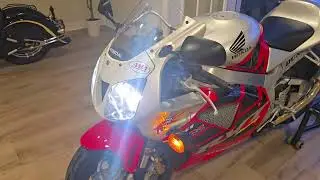 2004 HONDA RC51 COLD START