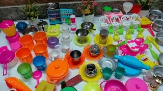 4:45 minutes satisfying with unboxing Hello kitty kitchen set| CuteeTiny ASMR kitchen kit toy video