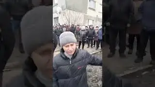 04.03.22 Новопсков (Украина). Встречает русских освободителей. 2022