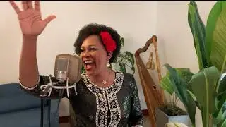 Medley Celia Cruz (Dile que por mi no tema - Yerberito - Bemba Colorá) - Las Guaracheras