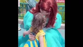 Toddler dressed as Flounder from 'The Little Mermaid' meets Ariel at Disneyland l GMA
