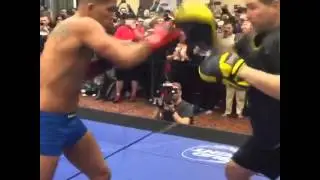 UFC 185 Roufusport Milwaukee's Anthony 